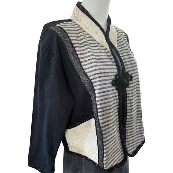 Vintage A La Mode patchwork jacket black cream frog toggle made USA size large - Picture 5 of 15